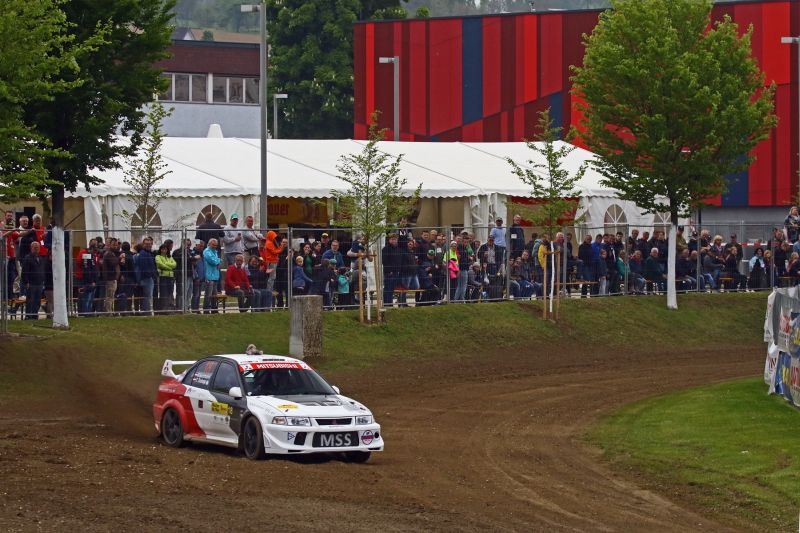 Action-auf-der-Rennbahn-in-St.Veit_